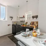 Lejlighed Un Terrazzo Nella Pigna - Happy