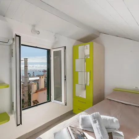 Apartman Un Terrazzo Nella Pigna - Happy *